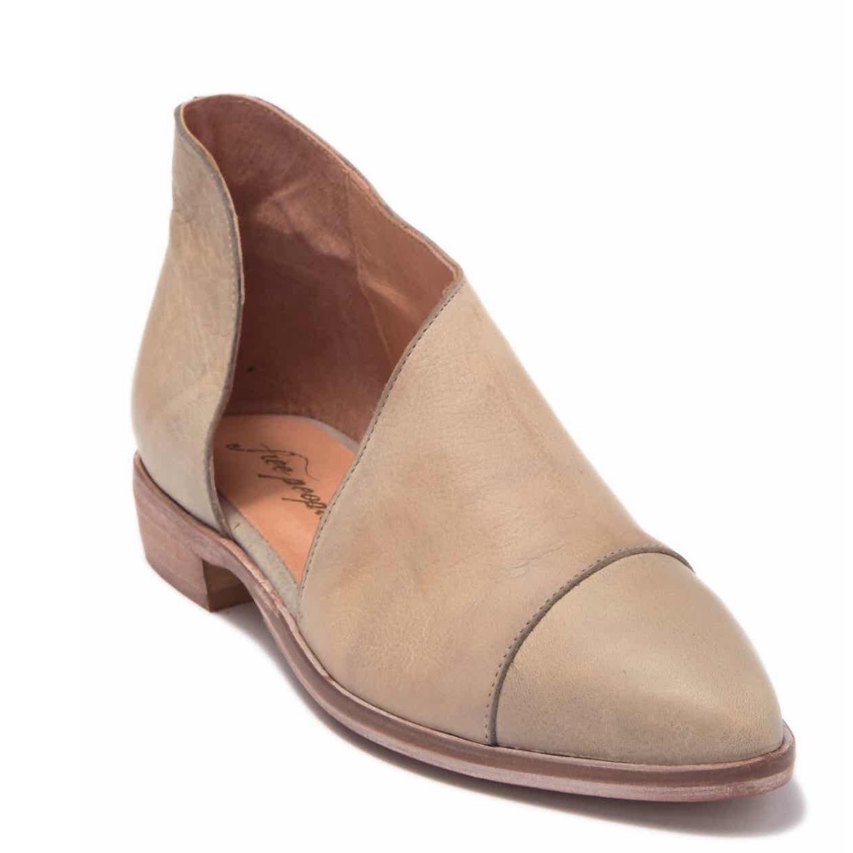 Royal Pointy Toe Flat